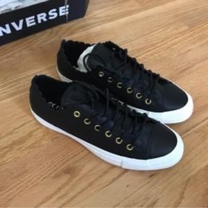 Converse Frilly Thrills NEW